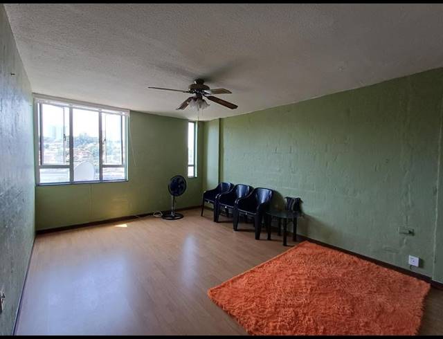 3 BEDROOM APARTMENT FOR SALE IN OVERPORT